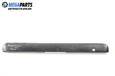 Лайсна заден капак за Nissan Primera Hatchback I (06.1990 - 06.1996), хечбек, позиция: задна