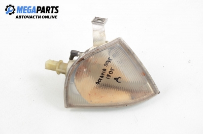 Мигач за Skoda Octavia I Combi (07.1998 - 12.2010), комби, позиция: дясна