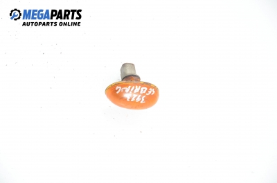 Мигач за Chrysler Sebring Sedan (09.2000 - 06.2007), седан