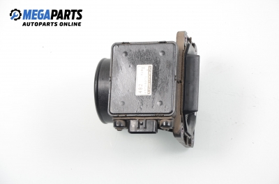 Дебитомер за Mitsubishi Galant VI Estate (09.1996 - 10.2003) 2.5 V6 24V (EA5W), 163 к.с., № E5T08071