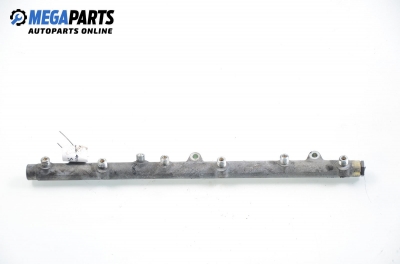 Горивна рейка за BMW 3 Series E46 Touring (10.1999 - 06.2005) 330 xd, 184 к.с., № Bosch 0 445 216 002