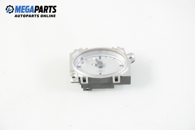 Часовник за Ford Mondeo III Sedan (10.2000 - 03.2007)