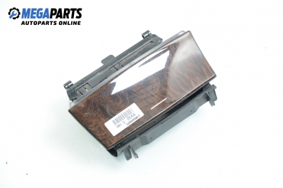 Пепелник за Mercedes-Benz C-Class Sedan (W203) (05.2000 - 08.2007)