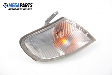 Мигач за Nissan Almera I Hatchback (07.1995 - 07.2001), хечбек, позиция: дясна