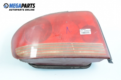Стоп за Hyundai Sonata IV Sedan (03.1998 - 12.2005), седан, позиция: лява