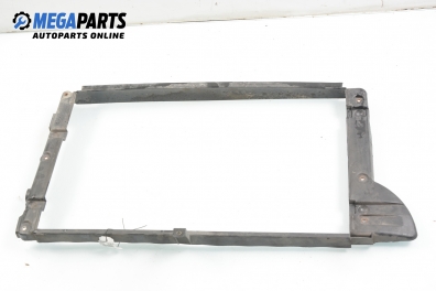 Стойка на радиатора за Fiat Doblo Van I (03.2001 - 11.2009) 1.6 16V (223AXD1A), 103 к.с.