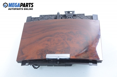 Пепелник за Volkswagen Touareg SUV (10.2002 - 01.2013)