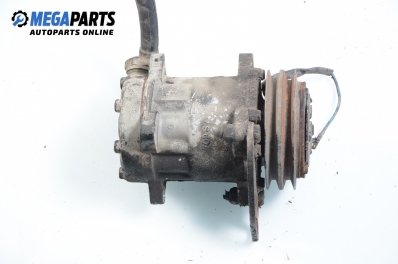 Компресор климатик за Audi 80 Sedan B4 (09.1991 - 12.1994) 2.0, 90 к.с.