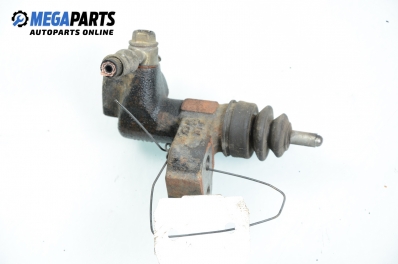 Долна помпа за съединител за Nissan Primera Hatchback III (01.2002 - 06.2007)