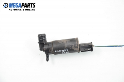 Помпичка за чистачки за Toyota Corolla Hatchback (11.2001 - 02.2007)