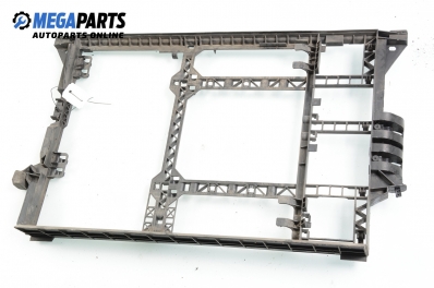 Стойка на радиатора за BMW 5 Series E39 Sedan (11.1995 - 06.2003) 525 tds, 143 к.с.