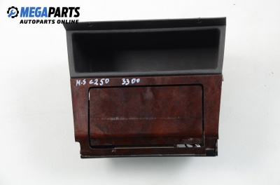 Пепелник за Mercedes-Benz C-Class Estate (S202) (06.1996 - 03.2001)