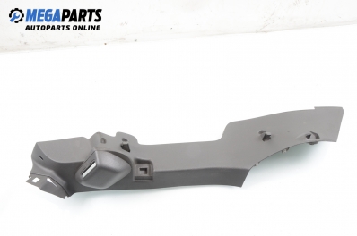 Интериорна пластмаса за Ford Focus II Estate (07.2004 - 09.2012), 4+1 вр., комби, позиция: дясна