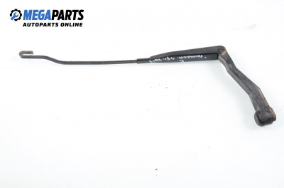 Рамо на чистачка за Nissan Primera Hatchback I (06.1990 - 06.1996), позиция: лява