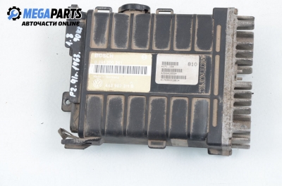 Компютър двигател за Volkswagen Passat Variant B3, B4 (02.1988 - 06.1997) 1.8, 90 к.с., № BOSCH 0 261 200 261
