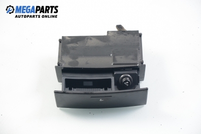 Пепелник за Kia Sorento I SUV (08.2002 - 12.2009)