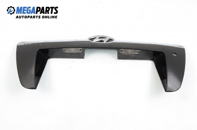 Лайсна заден капак за Hyundai Tucson SUV (06.2004 - 11.2010)