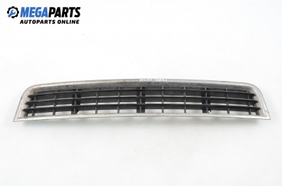 Решетка в броня за Audi A4 Avant B6 (04.2001 - 12.2004), комби, позиция: предна