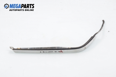 Лайсна под фар за Mercedes-Benz C-Class Sedan (W202) (03.1993 - 05.2000), седан, позиция: дясна