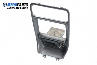 Централна конзола за Mitsubishi Galant V Sedan (11.1992 - 12.1998)