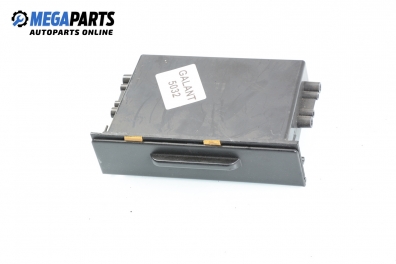 Пепелник за Mitsubishi Galant V Sedan (11.1992 - 12.1998)