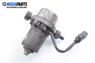 Вакуум помпа за Volkswagen Touareg SUV (10.2002 - 01.2013) 3.2 V6, 220 к.с., № 8E0 927 317A
