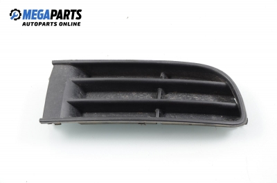 Решетка в броня за Volkswagen Polo Hatchback IV (10.2001 - 12.2005), позиция: дясна