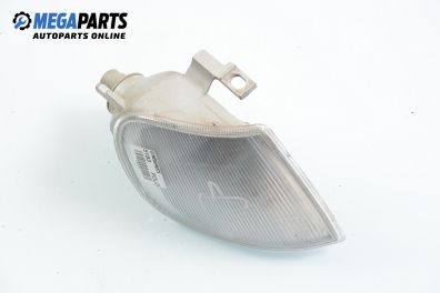 Мигач за Volkswagen Polo Hatchback II (10.1994 - 10.1999), позиция: дясна