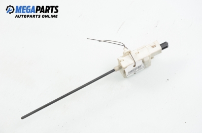 Ключалка за капачката на резервоара за Renault Megane II Hatchback (07.2001 - 10.2012), хечбек