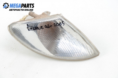 Мигач за Renault Megane I Hatchback (08.1995 - 12.2004), хечбек, позиция: дясна