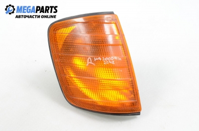 Мигач за Mercedes-Benz 124 Sedan (12.1984 - 06.1993), седан, позиция: дясна