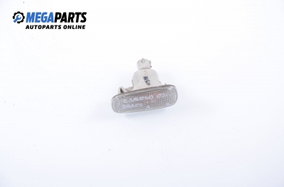 Мигач за Toyota Corolla Verso I (09.2001 - 05.2004), позиция: лява