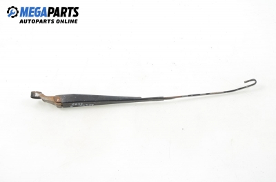 Рамо на чистачка за Dacia Logan Sedan I (09.2004 - 10.2012), позиция: лява