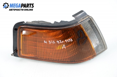 Мигач за Mazda 323 S IV Sedan (06.1989 - 10.1994), седан, позиция: дясна