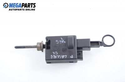 Ключалка за капачката на резервоара за Renault Laguna II Grandtour (03.2001 - 12.2007), комби