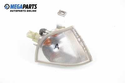 Мигач за Skoda Octavia I Sedan (09.1996 - 12.2010), комби, позиция: дясна