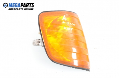 Мигач за Mercedes-Benz 124 Estate (09.1985 - 07.1993), комби, позиция: дясна