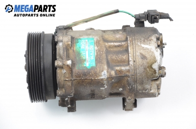 Компресор климатик за Volkswagen Golf IV Hatchback (08.1997 - 06.2005) 1.4 16V, 75 к.с., № 1J0 820 803 A