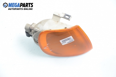 Мигач за Volkswagen Polo Hatchback II (10.1994 - 10.1999), позиция: дясна