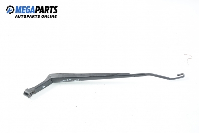 Рамо на чистачка за Toyota Corolla Verso I (09.2001 - 05.2004), позиция: лява