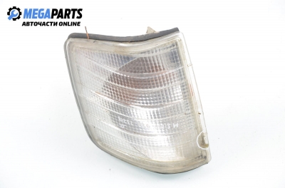 Мигач за Mercedes-Benz 190 Sedan (W201) (10.1982 - 08.1993), позиция: дясна