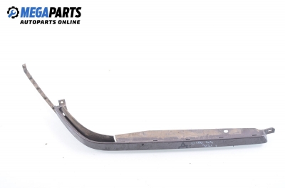 Лайсна под фар за Mercedes-Benz C-Class Sedan (W202) (03.1993 - 05.2000), седан, позиция: дясна