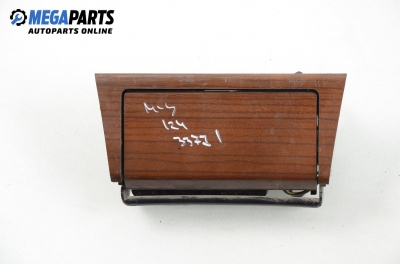 Пепелник за Mercedes-Benz 124 Sedan (12.1984 - 06.1993)