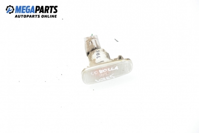 Мигач за Toyota Corolla Verso I (09.2001 - 05.2004), позиция: дясна