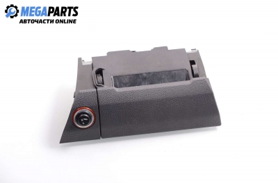 Пепелник за Volkswagen Touran Minivan (02.2003 - 05.2010)