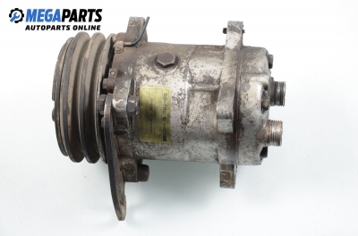 Компресор климатик за Volkswagen Passat Variant B3, B4 (02.1988 - 06.1997) 2.0, 115 к.с., № Sanden SD-508