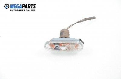 Мигач за Volkswagen Caddy III Box (03.2004 - 05.2015), позиция: дясна