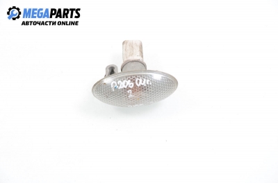 Мигач за Peugeot 206 Hatchback (08.1998 - 12.2012), хечбек, позиция: дясна