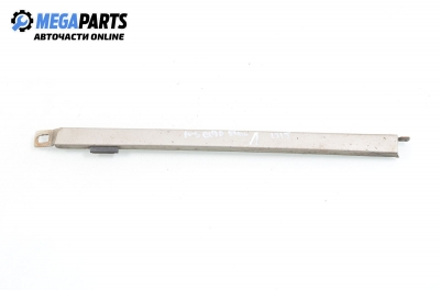 Лайсна под фар за Mercedes-Benz 190 Sedan (W201) (10.1982 - 08.1993), седан, позиция: лява