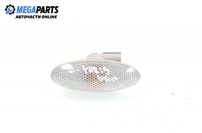 Мигач за Toyota Yaris Hatchback II (01.2005 - 12.2014), хечбек, позиция: дясна